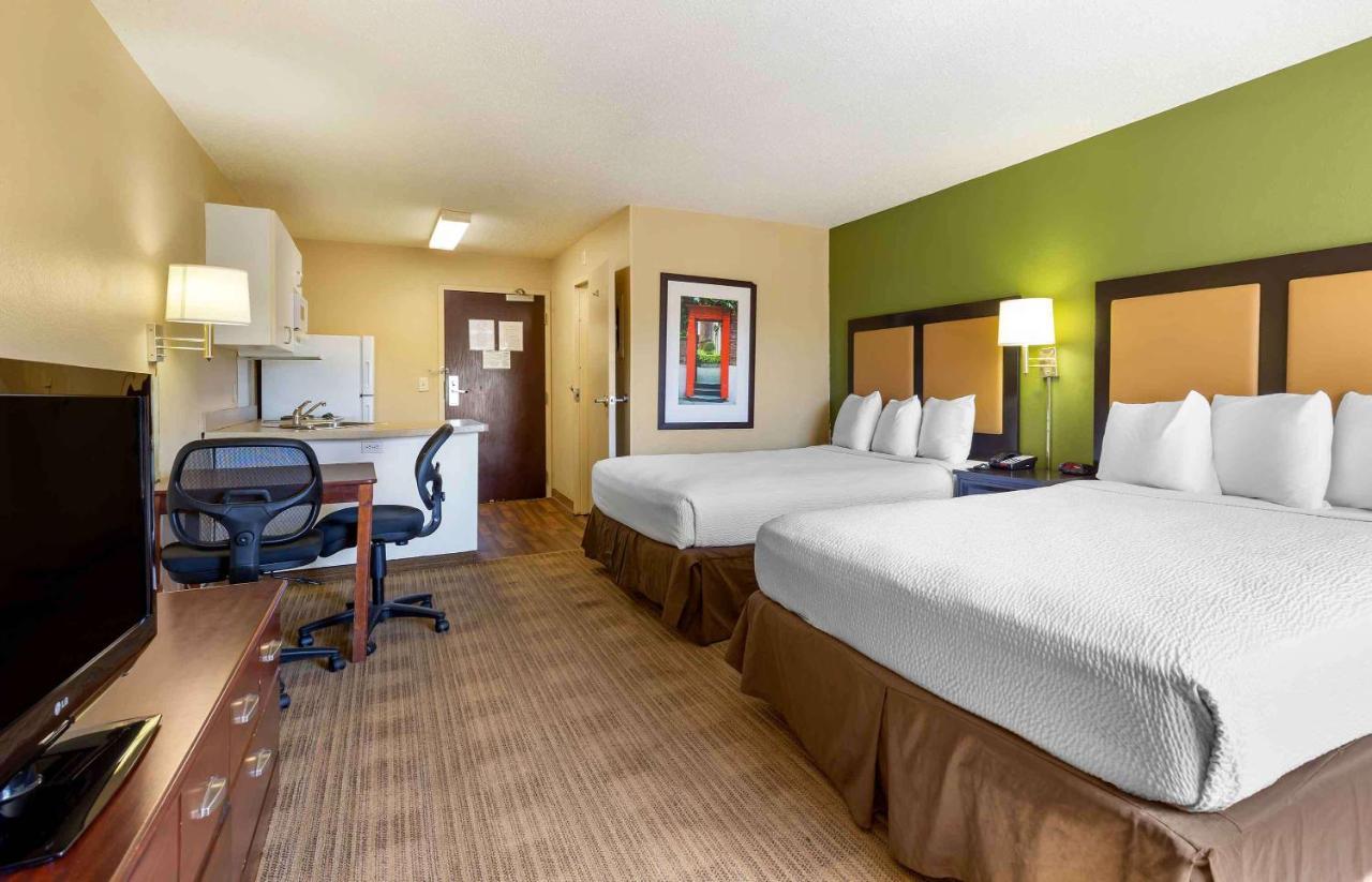 Extended America - - West Hotel