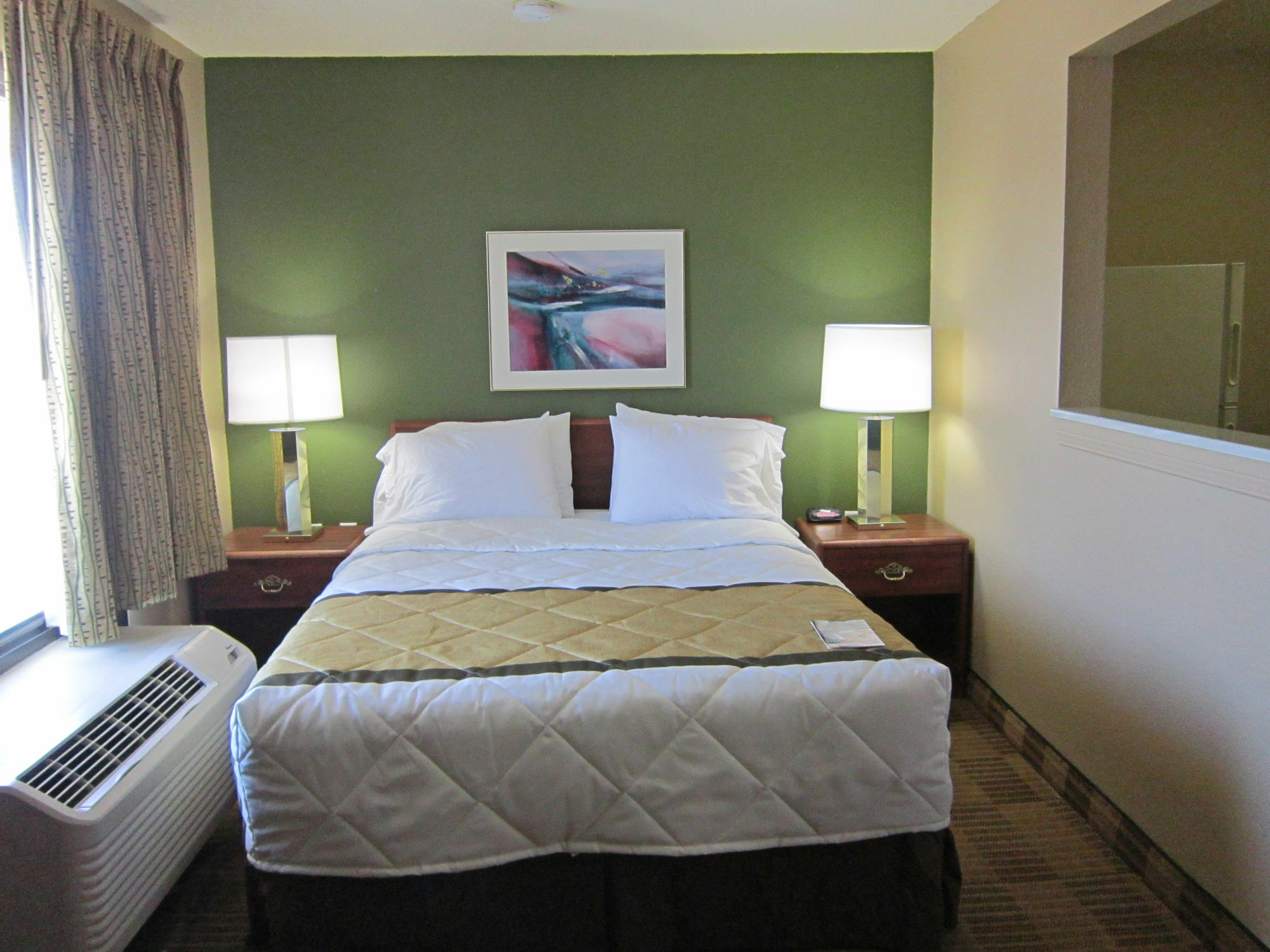 Extended America - - West Hotel